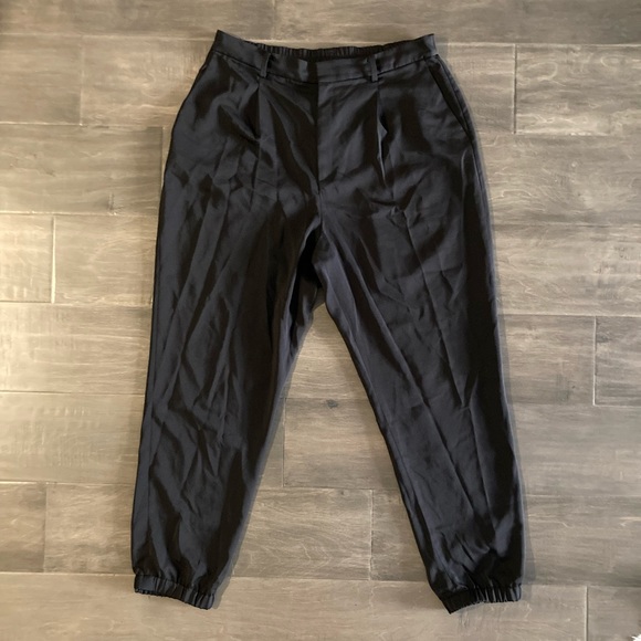 UNIQLO Trousers - Picture 2 of 4